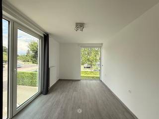 MELLE - Op zoek naar een hedendaags en instapklaar appartement met vlotte bereikbaarheid?Dan is dit appartement misschien wel jouw volgende thuis! De...