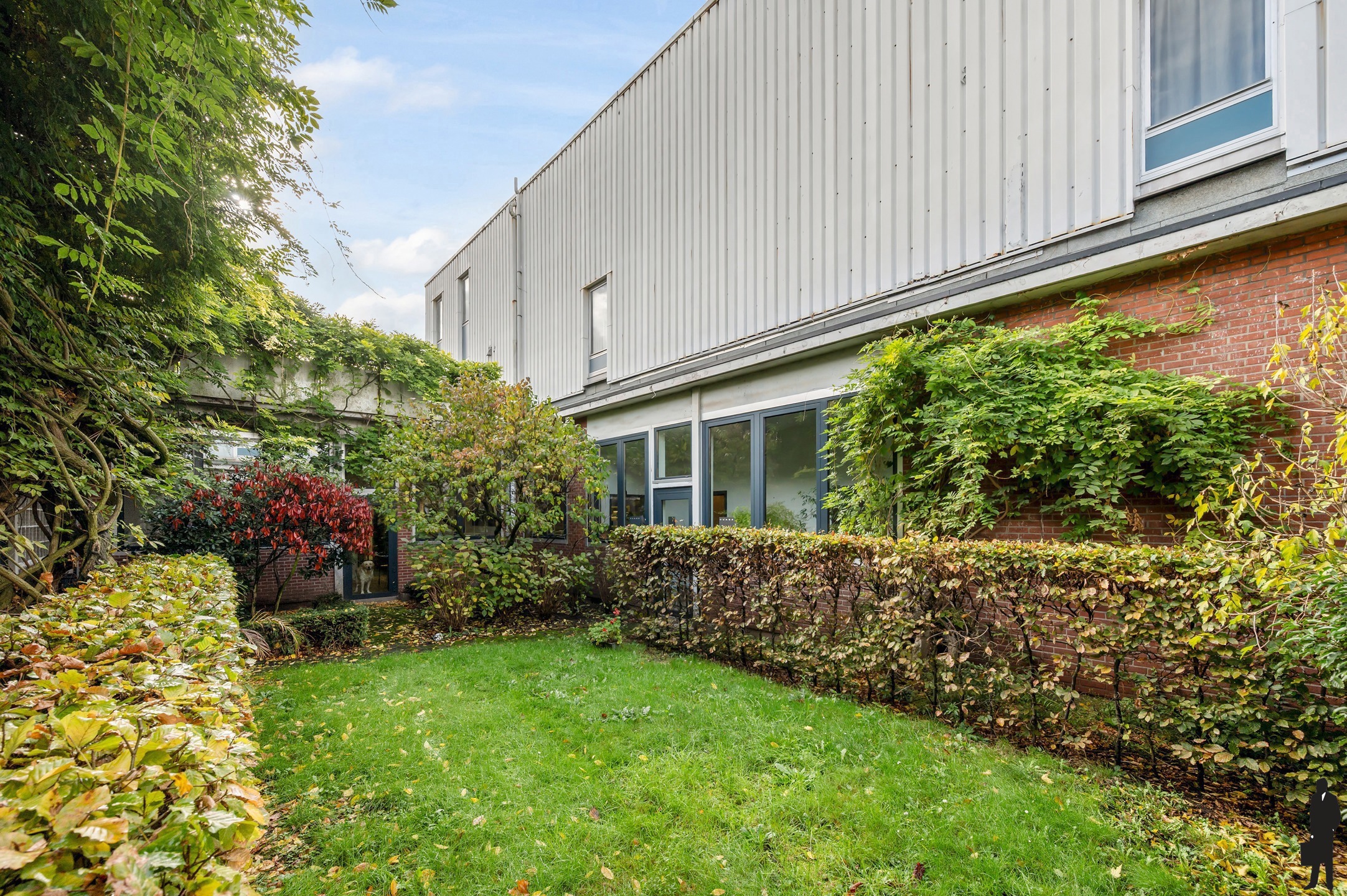 Uitzonderlijke kantoorruimte met fotostudio gelegen aan de Argentiniëlaan - foto 1