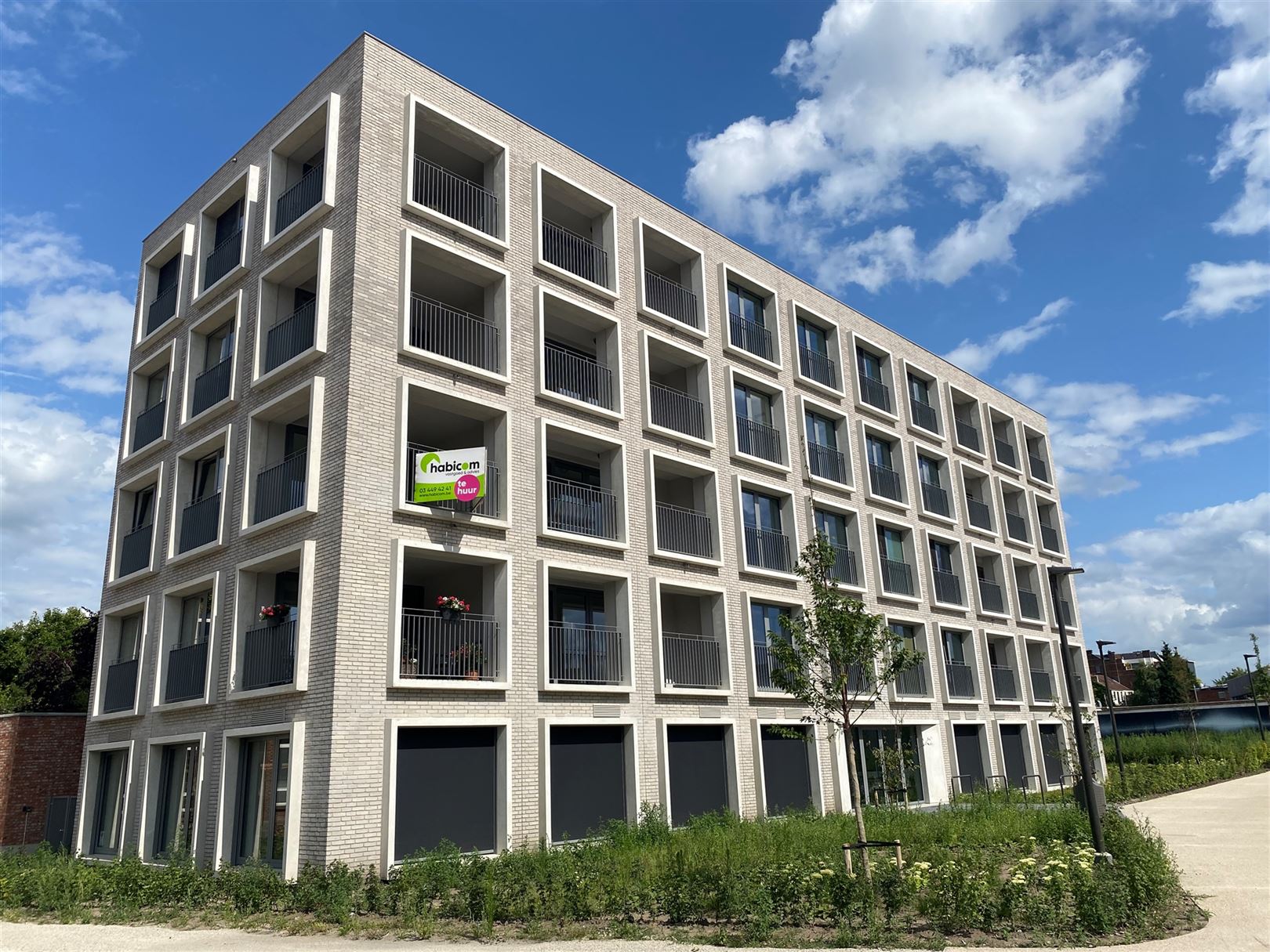 Nieuwbouwappartement aan het park in centrum Mortsel! - foto 1