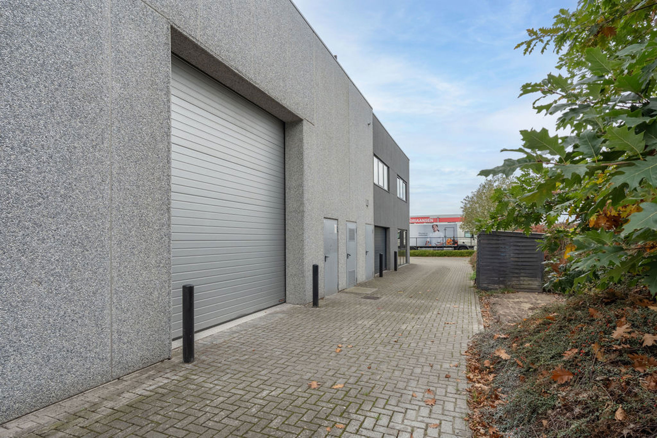 Commercial for rent in Poppel - photo 1