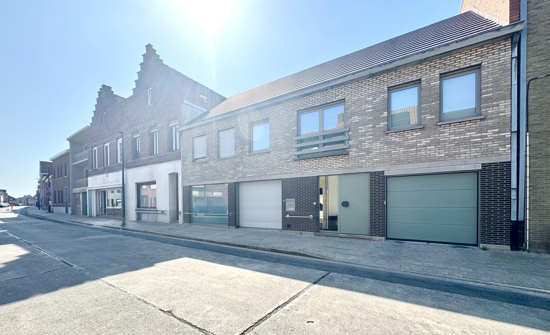 Commercial for sale in Waregem with 5 bedrooms - photo 1