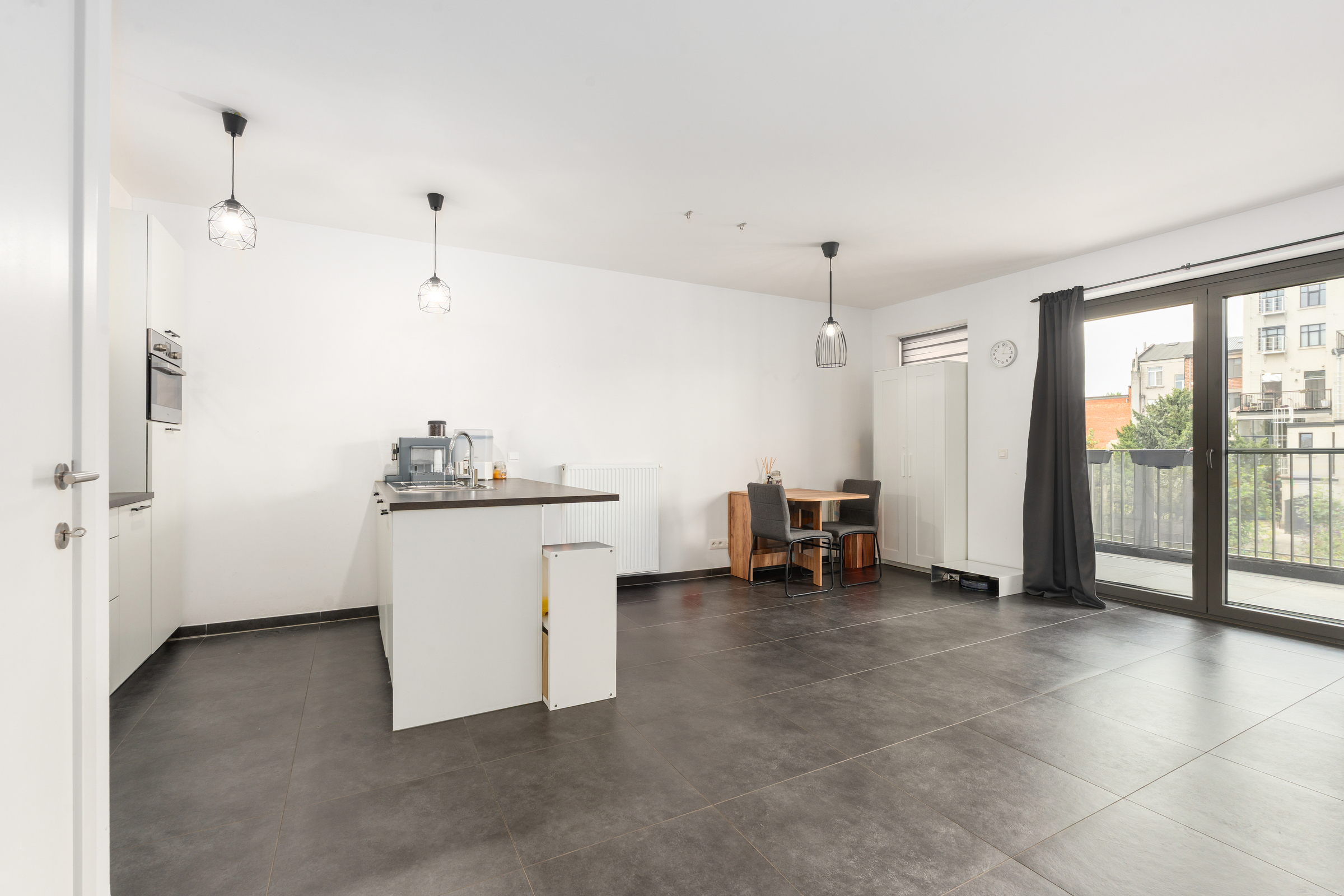 Recent appartement met zonnig terras in Deurne - foto 5