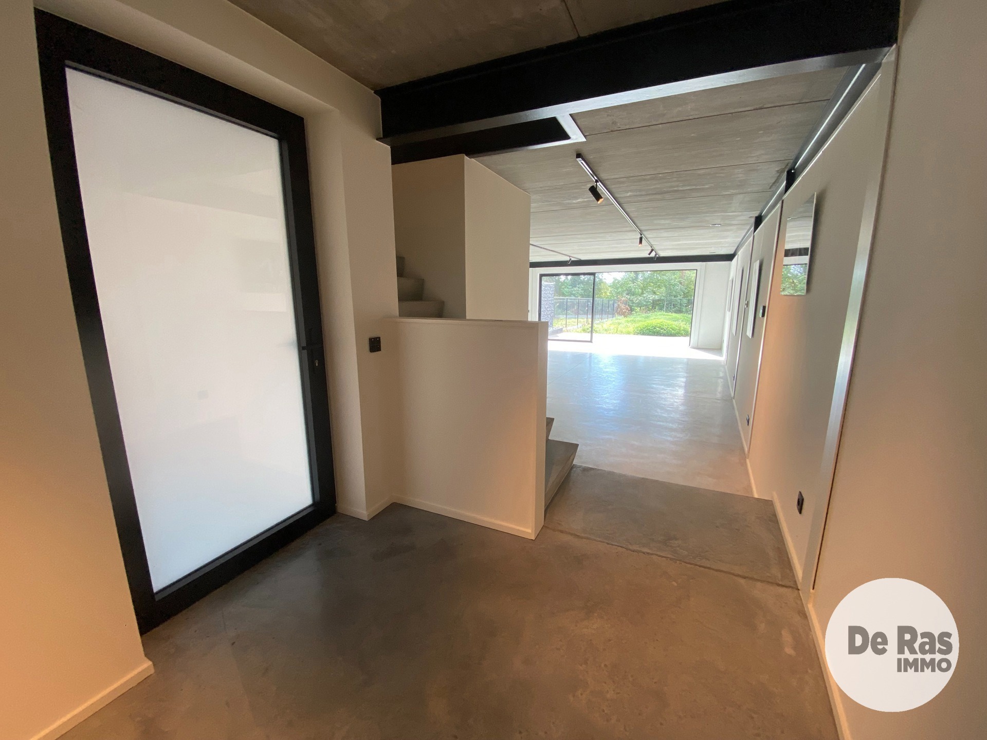 VLIERZELE - Nieuwbouwwoning in moderne betonarchitectuur - foto 5