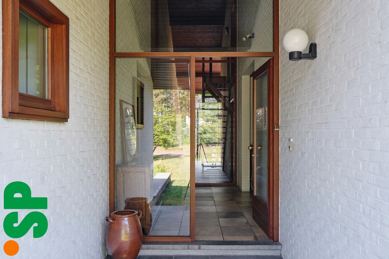 Modernistische villa op ruim perceel. - foto 5