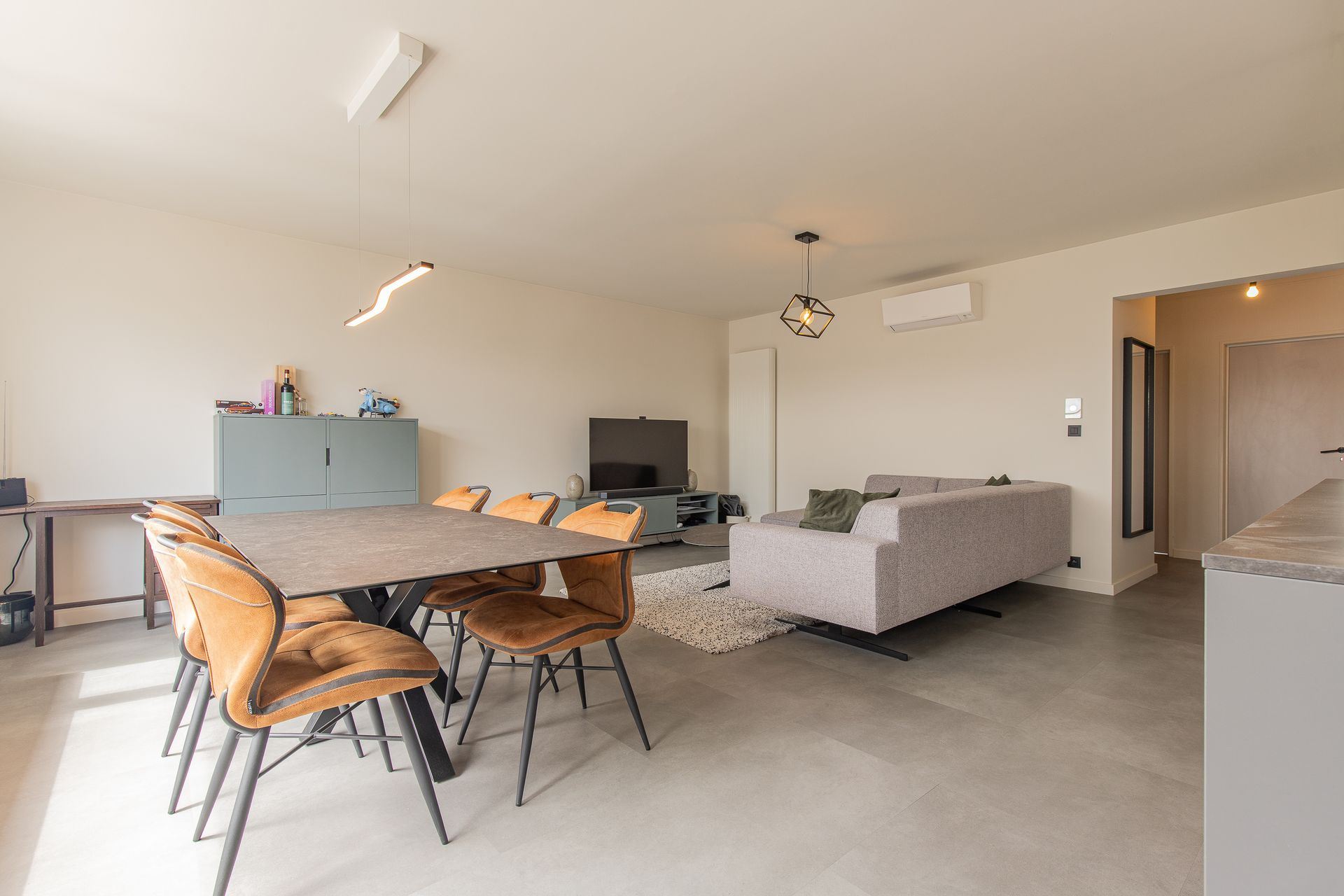 Appartement met 2 slaapkamers en garage - foto 4