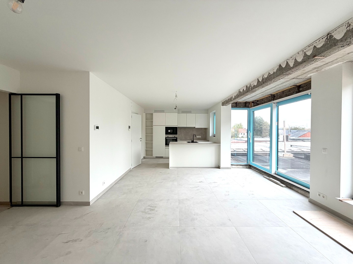 Nieuwbouw appartement met terras en garage in Zwevegem - photo 4