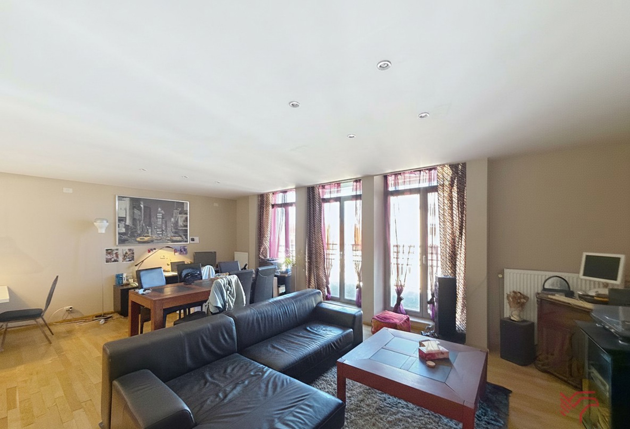 Appartement met 2 SLPK in het hooggelegen deel van St-Gillis - foto 3