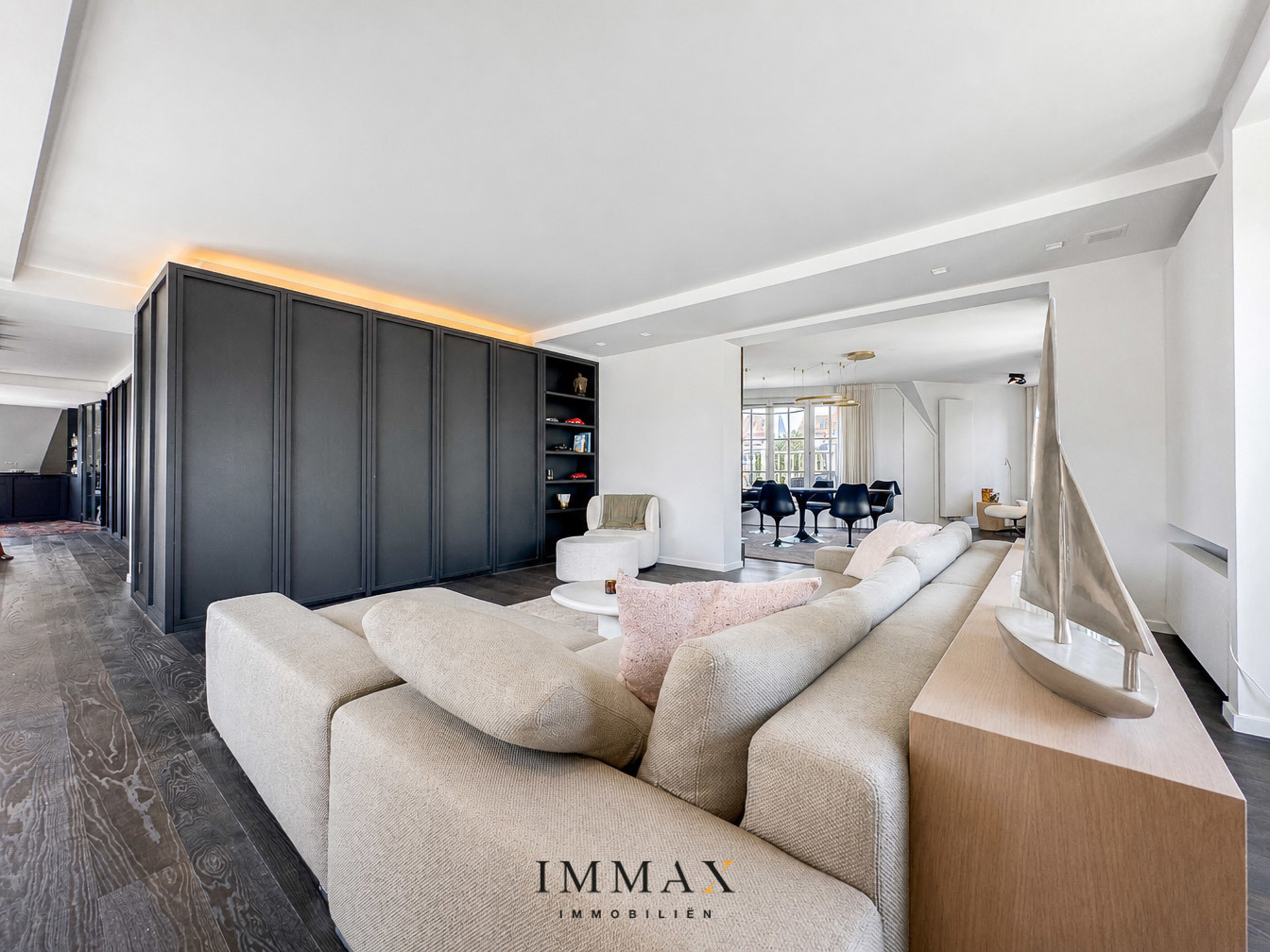 Apartment for sale in Knokke-Heist with 5 bedrooms - photo 4