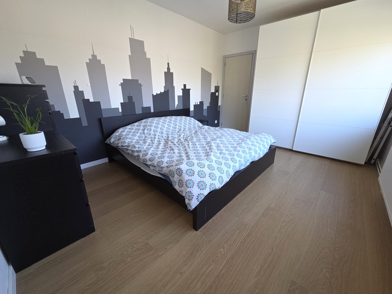 Zeer rustig gelegen woning in Mariaburg, gerenoveerd en voorzien van 3 slaapkamers en ruime garage aanbouw - foto 5