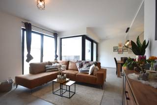 Dit prachtige nieuwbouwappartement met twee ruime slaapkamers is gelegen vlakbij het centrum van Kortemark. Dit appartement is voorzien van...