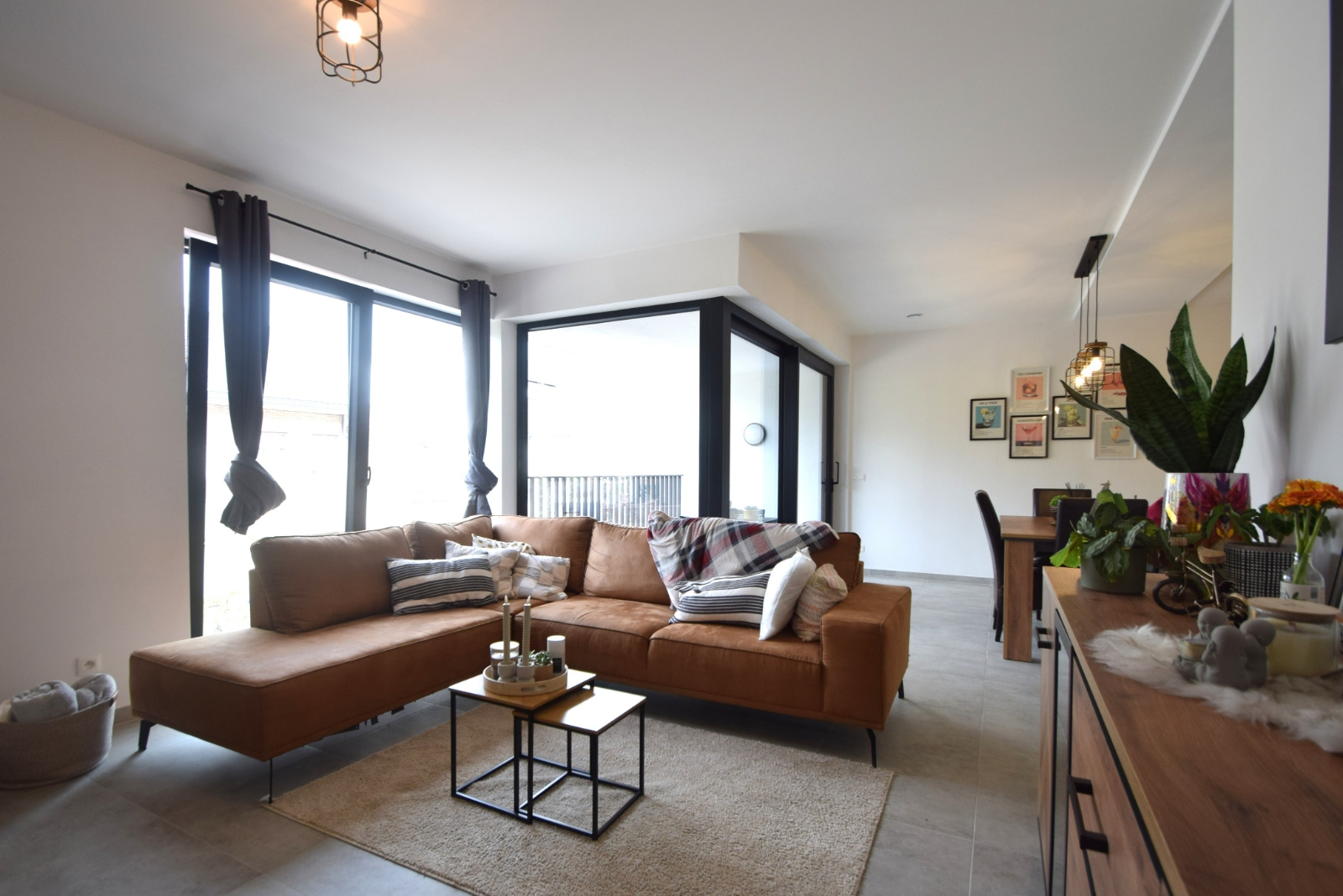 Makkelijk bereikbaar appartement met 2 slaapkamers vlakbij het centrum - foto 3