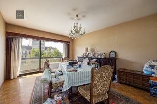 Gezellig appartement te koop in hartje Antwerpen! We vinden dit centraal gelegen, instapklaar appartement in een bruisende buurt, vlakbij...