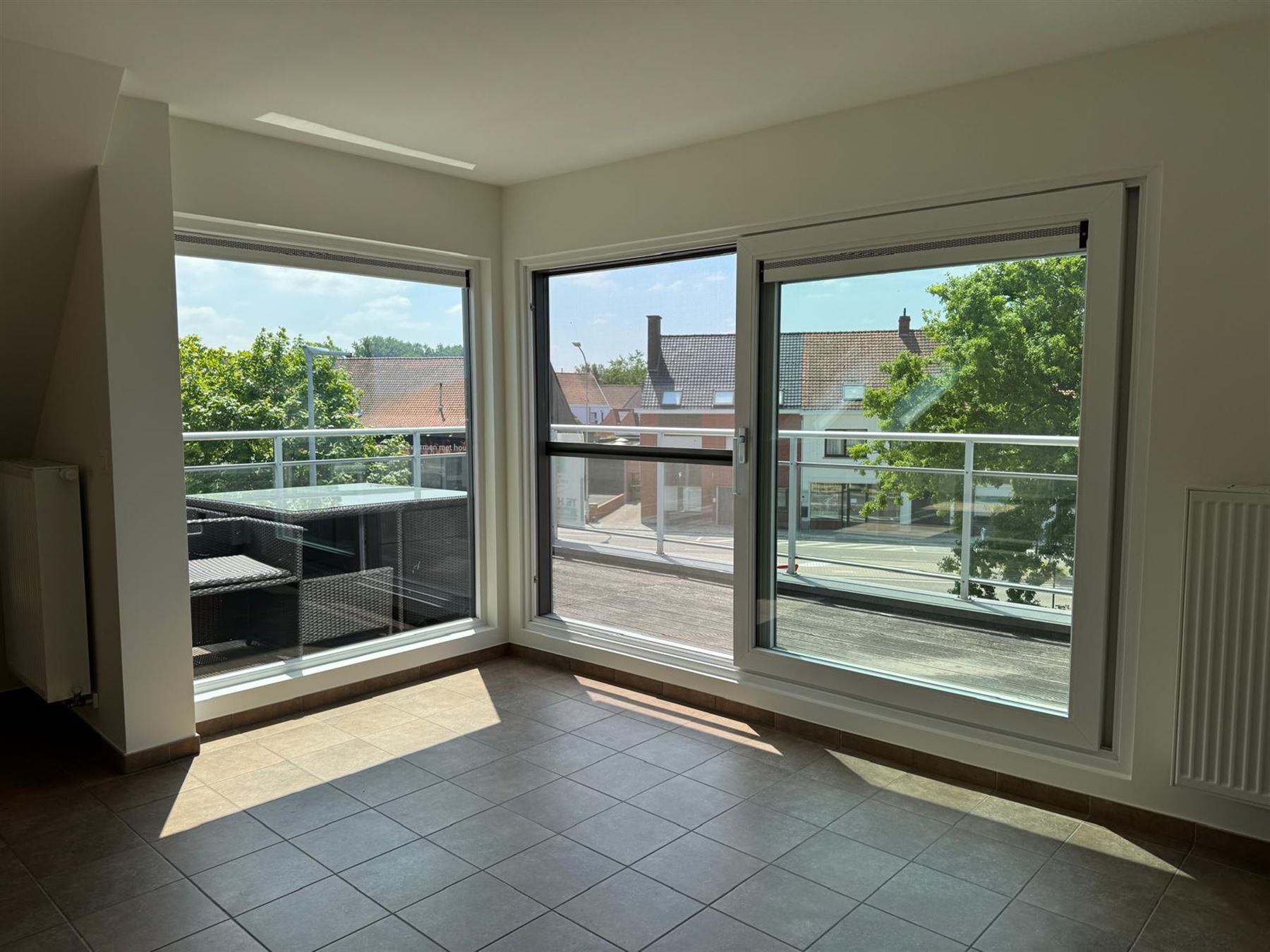 Apartment - photo 4