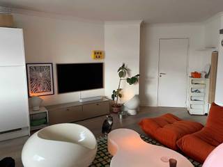 Eén-slaapkamer appartement (51m²) op de vierde verdieping met veel lichtinval en mooi uitzicht in de aangename wijk Zurenborg. Op wandelafstand...