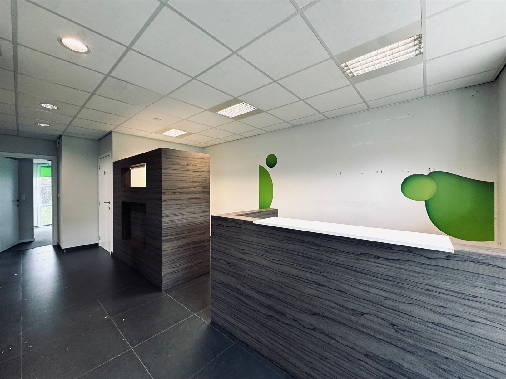 Commercial for rent in Sint-Niklaas - photo 4