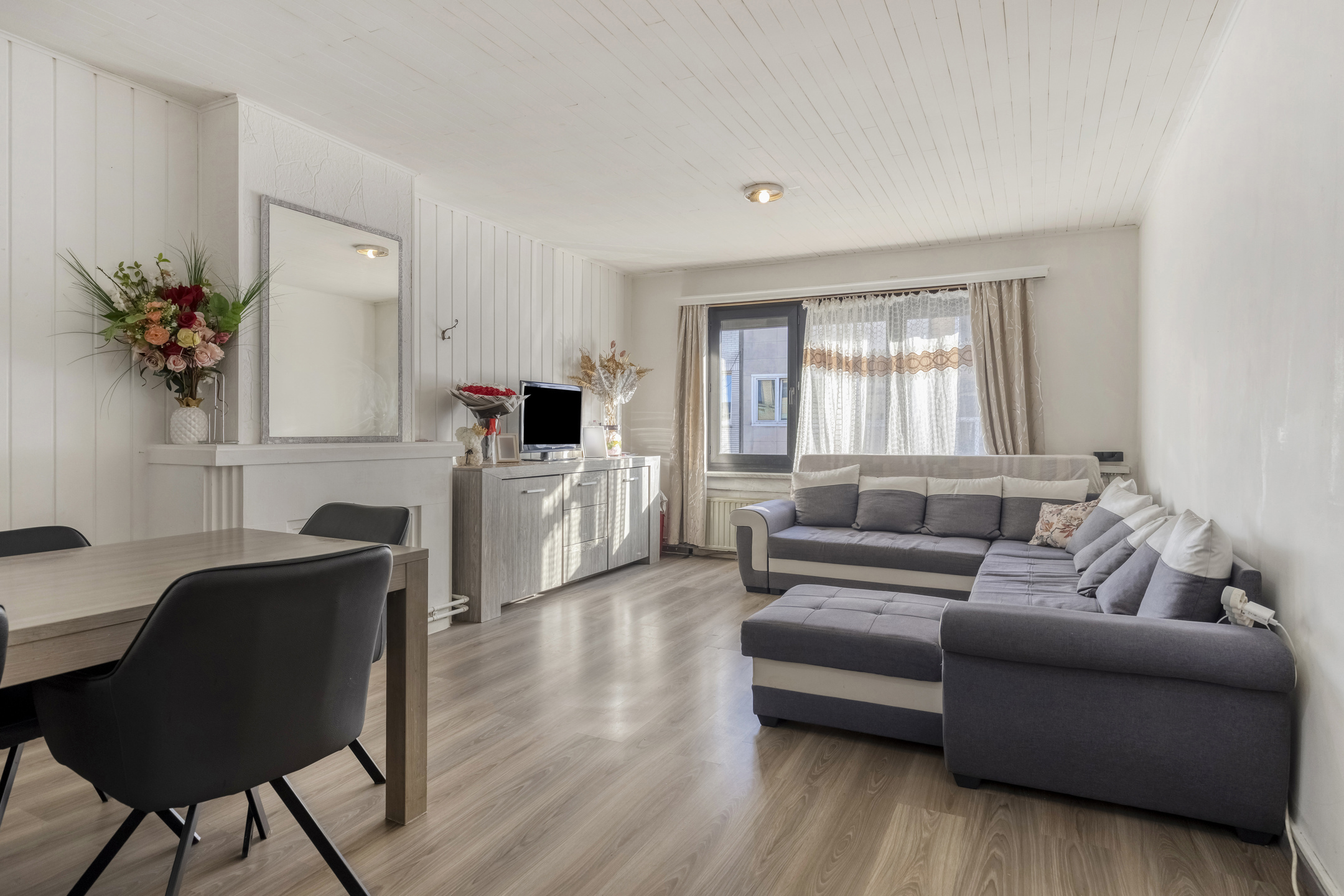 Instapklaar appartement op 2de verdieping met 2 slaapkamers. - foto 3