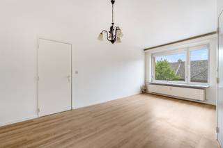 Instapklaar appartement met 2 slpks en lift in centrum Balen Belangrijkste troeven: - Perfect instapklaar met mooie ruimtes- Nieuwe keuken, badkamer,...