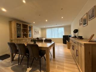 Deze prachtige half open bebouwing op een perceel van 4a 30ca in Sint-Katelijne-Waver is een ideale woning voor wie op zoek is naar een...