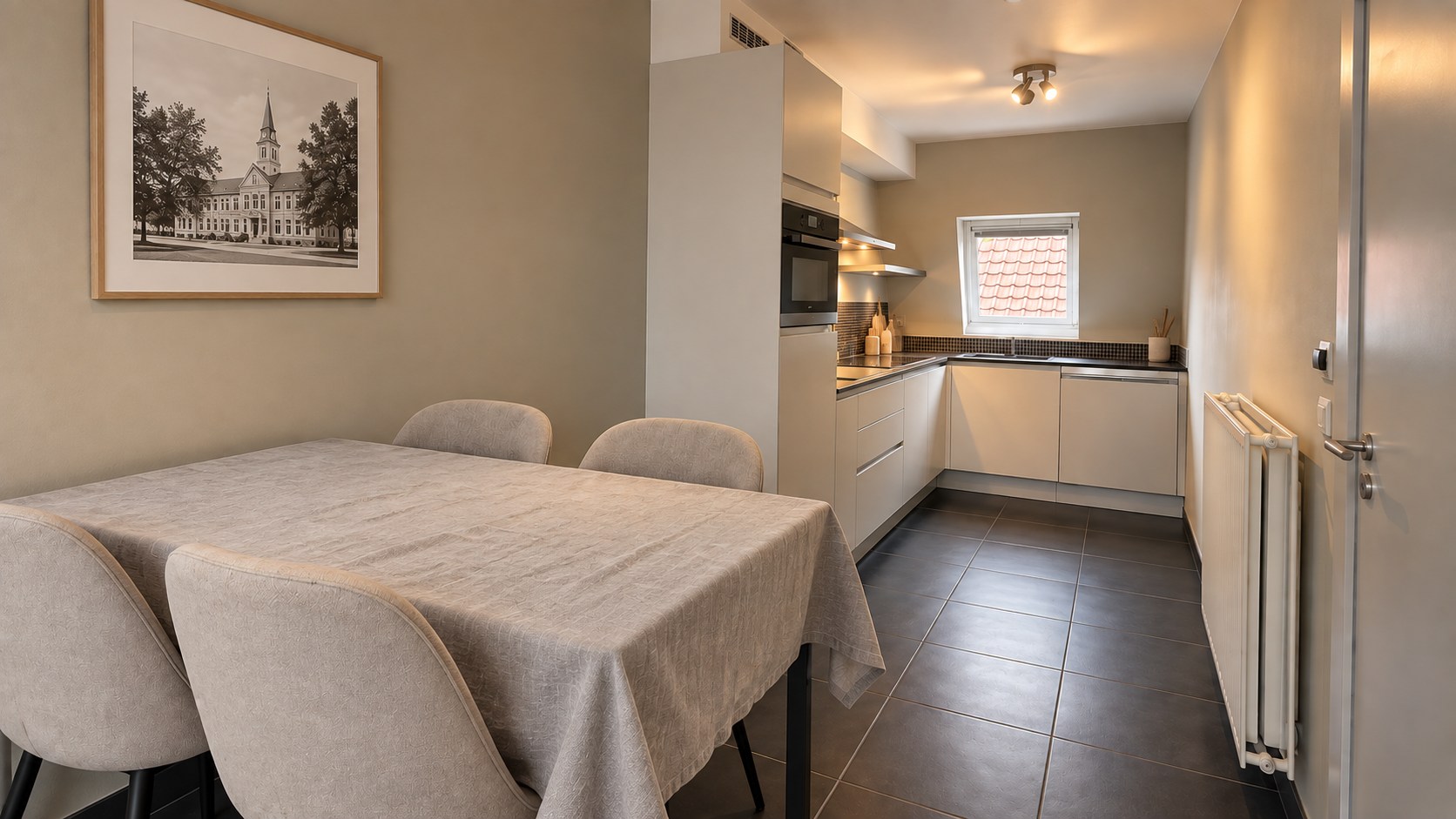 Instapklaar appartement met afzonderlijke garage en terras - foto 3