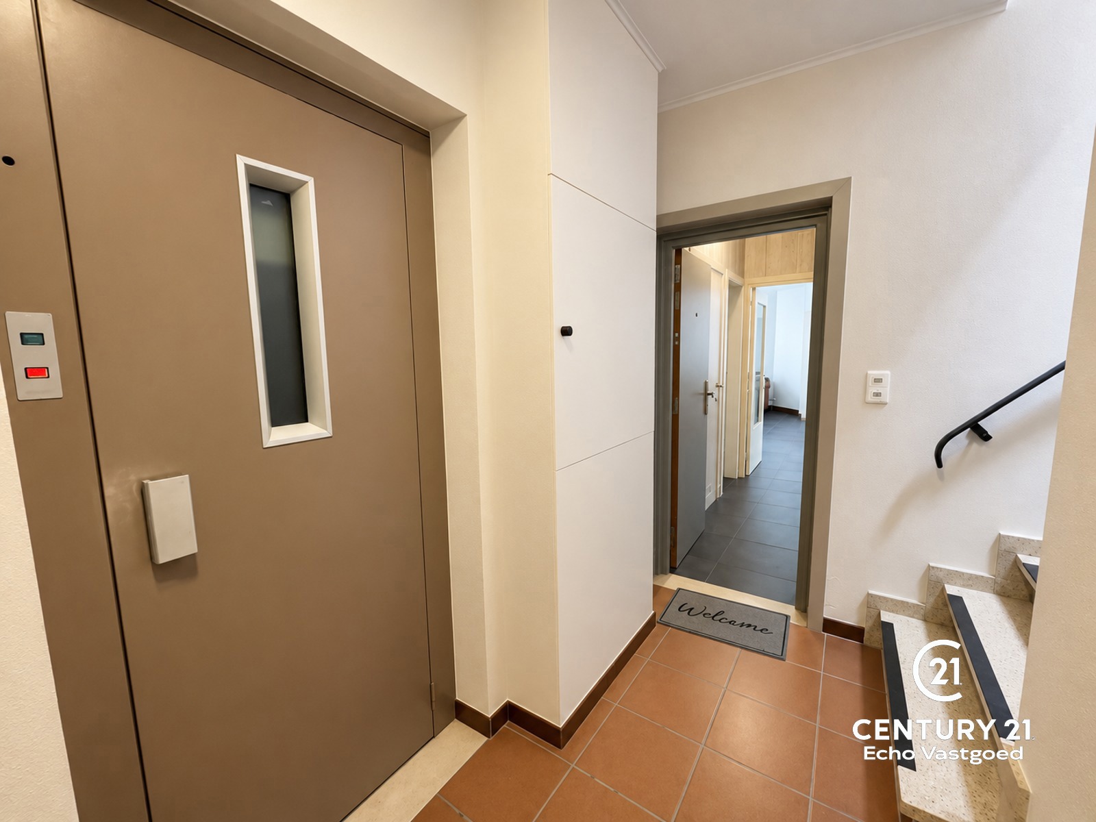 Fraai 3 slaapkamer appartement vlakbij de "Grote Markt" - foto 4
