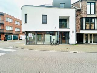 Welkom in de Nieuwe Kouterstraat 33 te Bornem.Ben je een ondernemer of sta je te popelen om te ondernemen en binnenkort aan de wereld te vertellen...