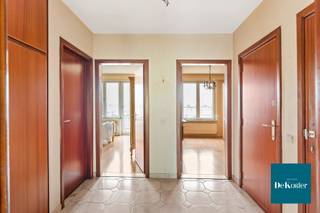 Dit lichtrijke appartement bevindt zich in een kleinschalig gebouw op een toplocatie: dichtbij scholen, winkels, openbaar vervoer, het...