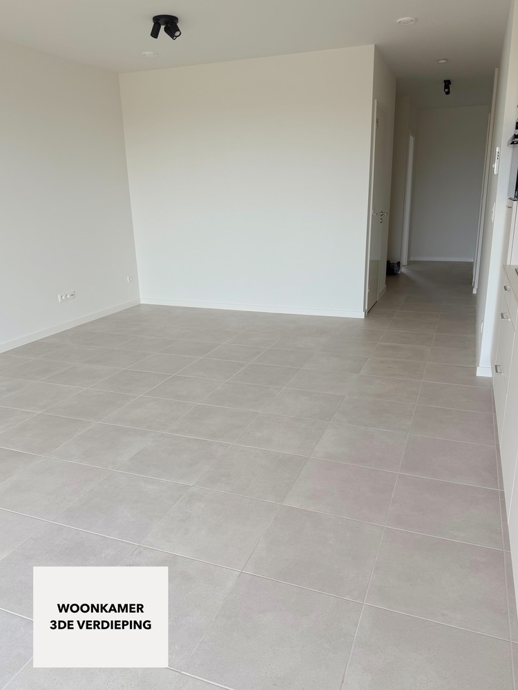 Nieuwbouwappartement met 1 SLPK, autostaanplaats &amp; ruim terras - foto 3