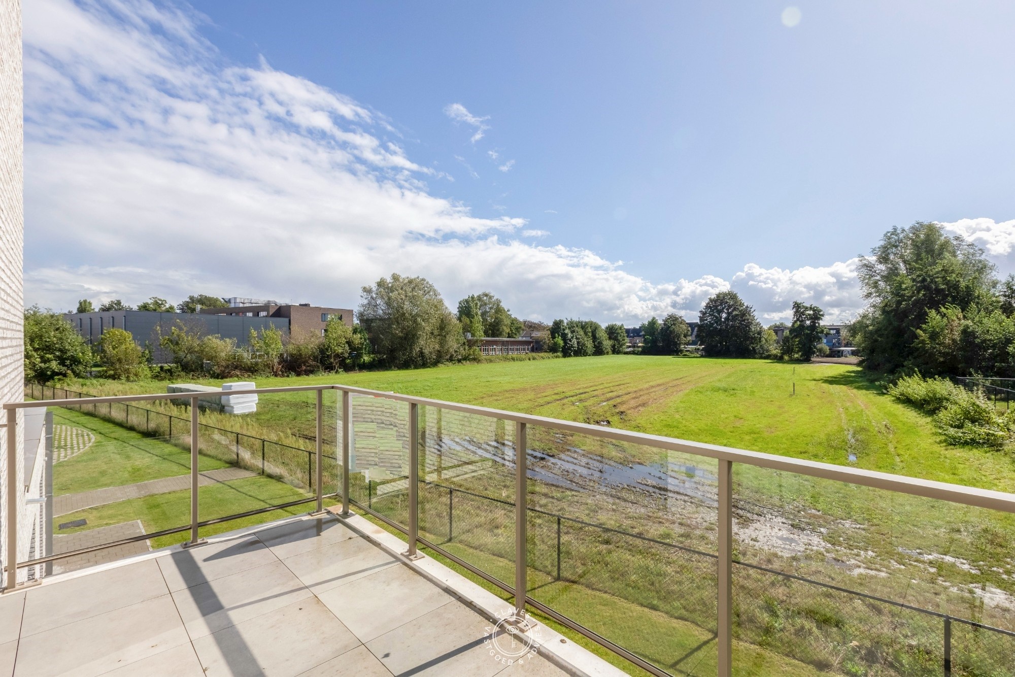 Appartement à vendre à Beveren-Kruibeke-Zwijndrecht avec 2 chambres - photo 2