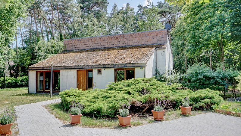 Villa van 265m² inclusief garage-kelder, op een perceel van 21a59ca - foto 2