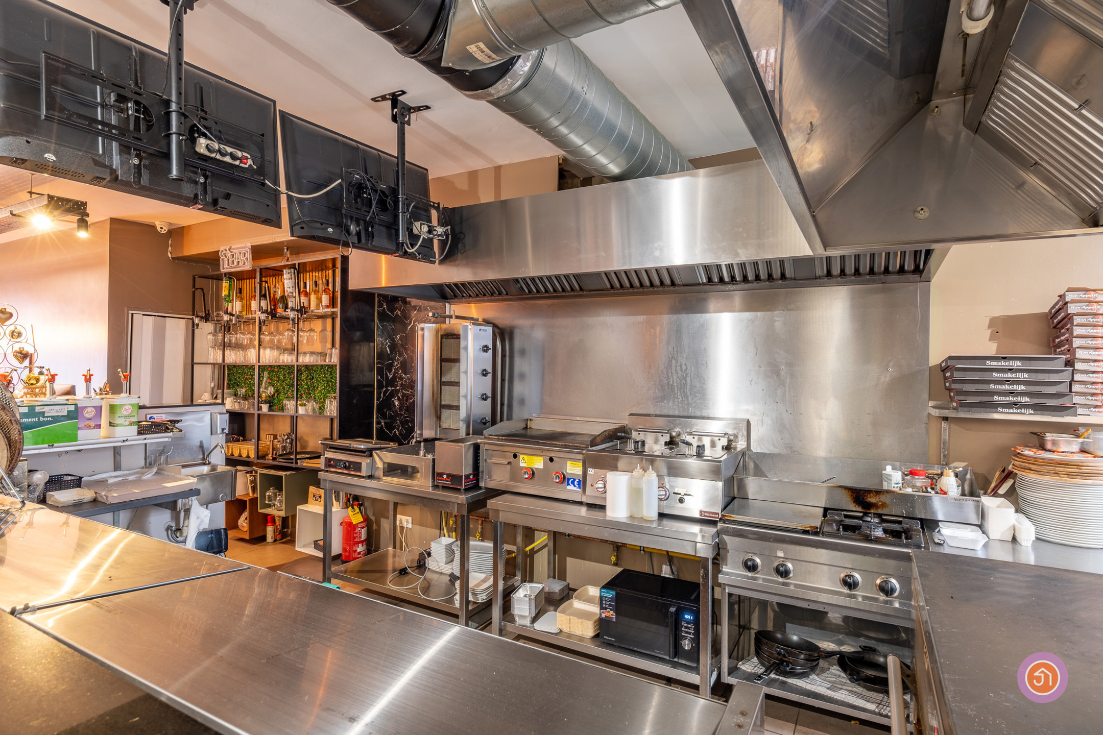 Handelszaak met appartement op toplocatie - foto 5