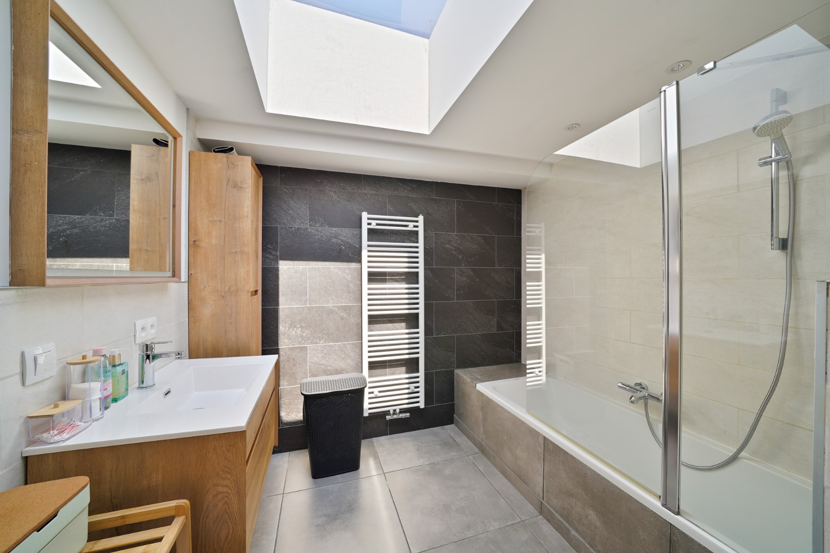 Mooi gerenoveerde woning te Mariakerke - foto 5