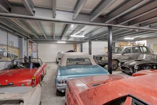 Bent u al lang op zoek naar een moderne loods van +/- 200m² met de mogelijkheid om er zelf ook bij te wonen??? Dan hebben wij meer dan het...