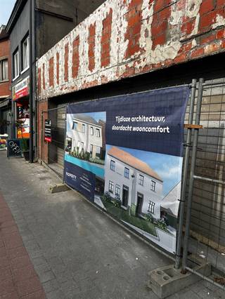not yet licensed Project land for sale with possibility of 6 apartments in front combined with 9 parking spaces and 1 duplex apartment in the...