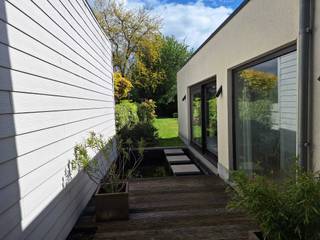 Bent u op zoek naar een woning op een uitstekende locatie? Dan is dit pand zeker een bezoek waard.Op het gelijkvloers vindt u een ruime en aangename...