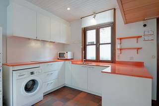 Gezellige 1 slaapkamer woning met terras, op een toplocatie in het Begijnhof.Deze stadswoning omvat in verschillende niveau's een keuken met...