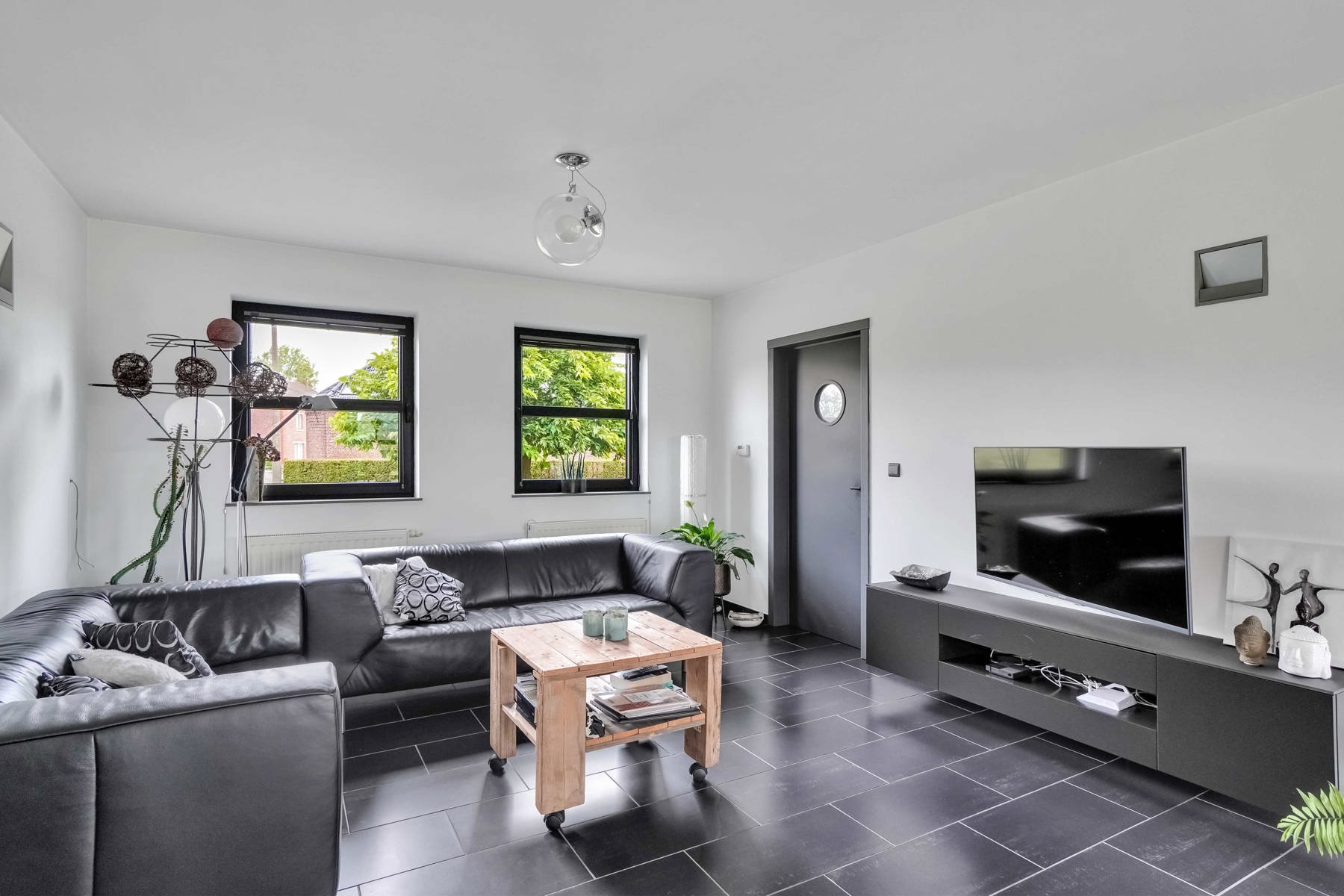 Instapklare woning op royaal perceel in rustige omgeving - foto 5