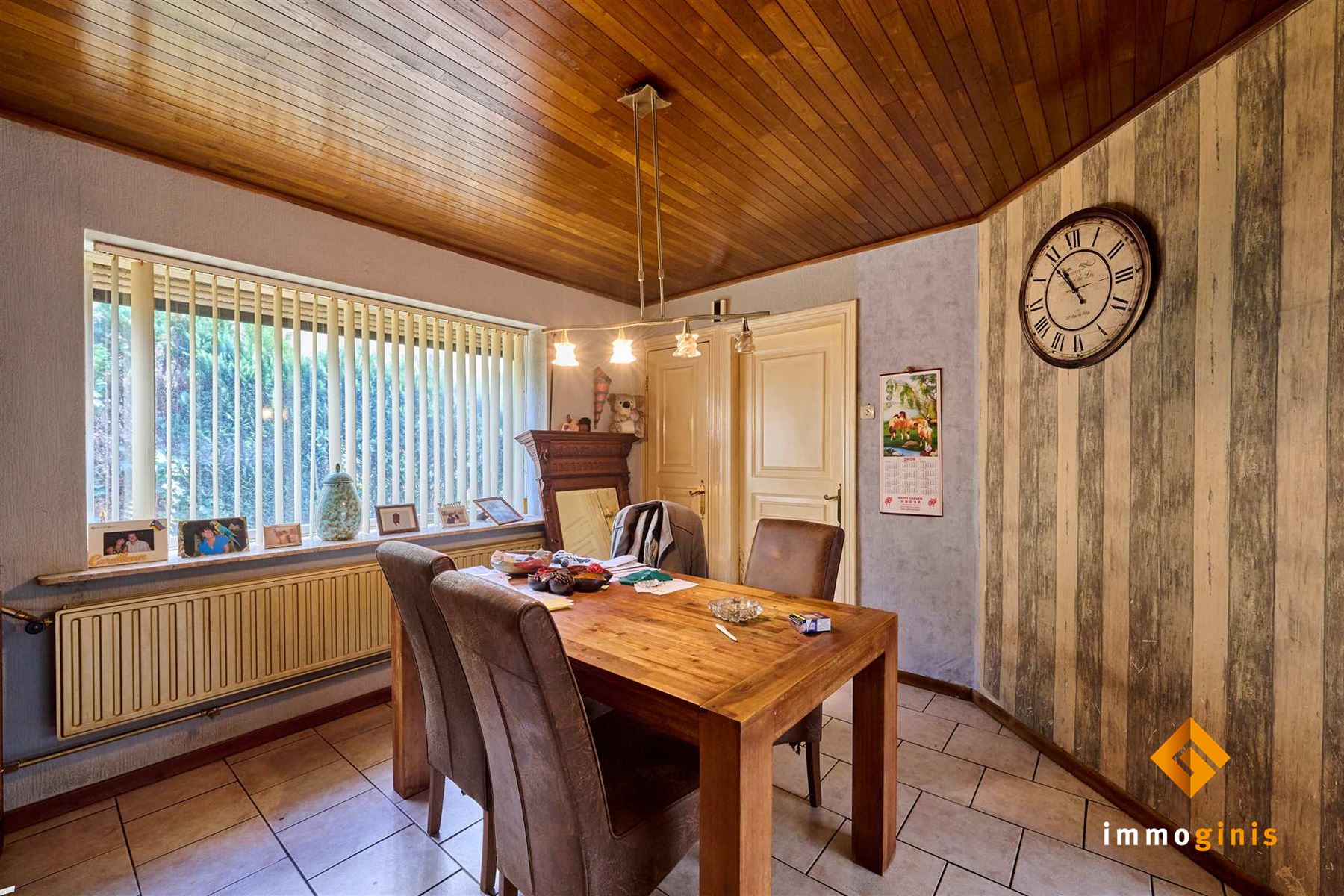 Knusse, te renoveren woning met 3 slaapkamers op een ruim perceel van 8a62ca! - foto 5