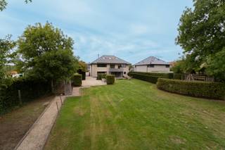 Ben je op zoek naar een recente en energiezuinige woning te koop in Pajottegem (Galmaarden) met een landelijke uitstraling, zuidgerichte tuin...