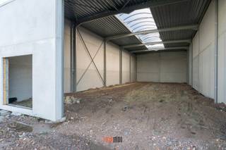 KMO-park Zilleghem bestaat uit 18 KMO-units en 2 kantoren, waarvan op heden nog maar enkele units te koop zijn!Gelegen op het bedrijventerrein 'De...