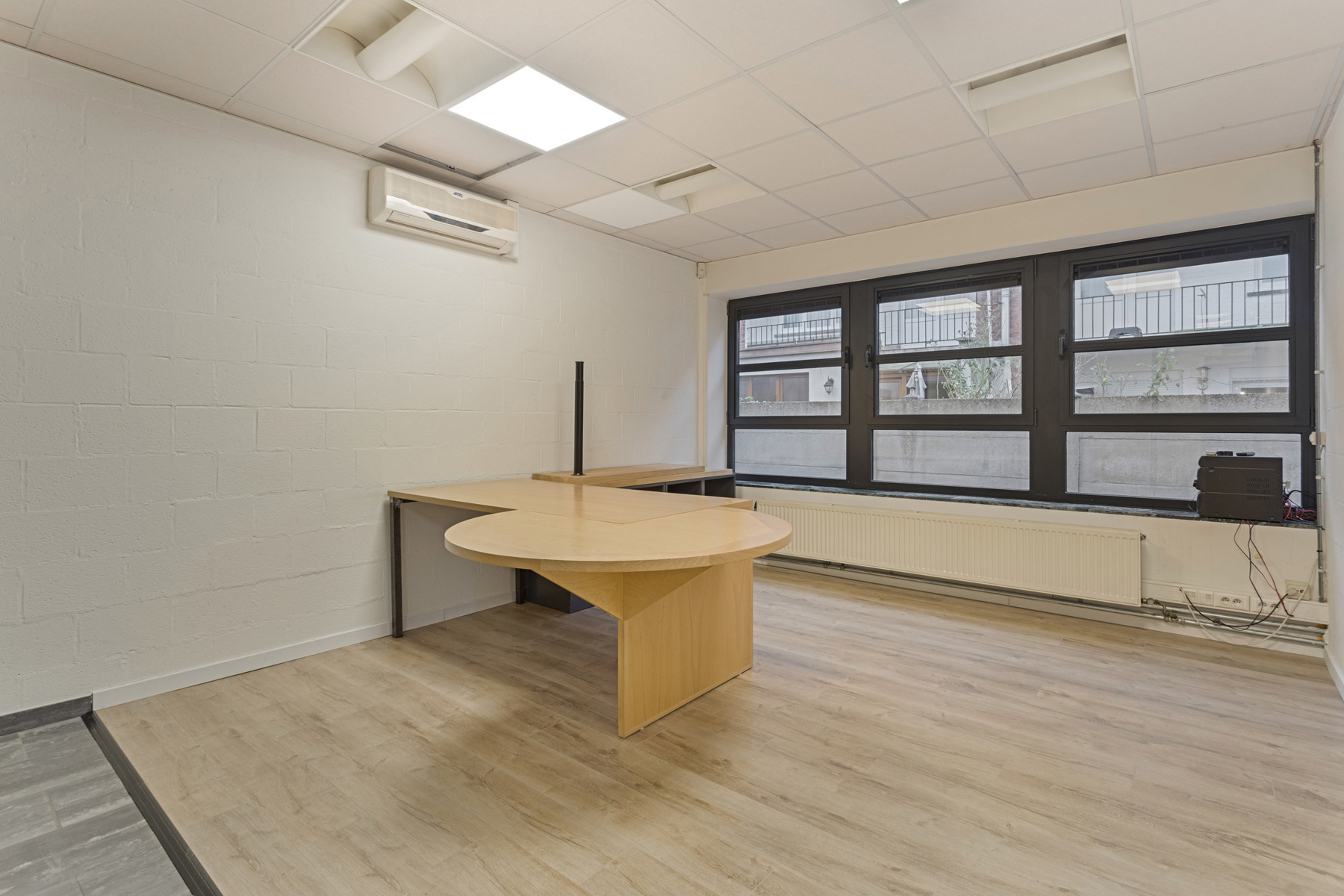 Aparte functionele kantoor- en praktijkruimtes te huur. - foto 3