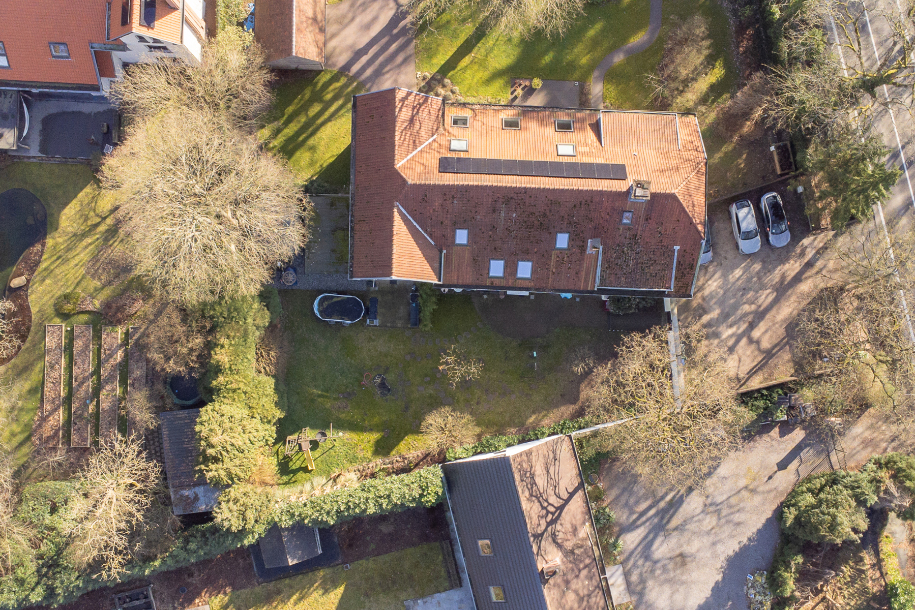 Gerenoveerde villa op prachtig perceel van 1.013 m²  - foto 2