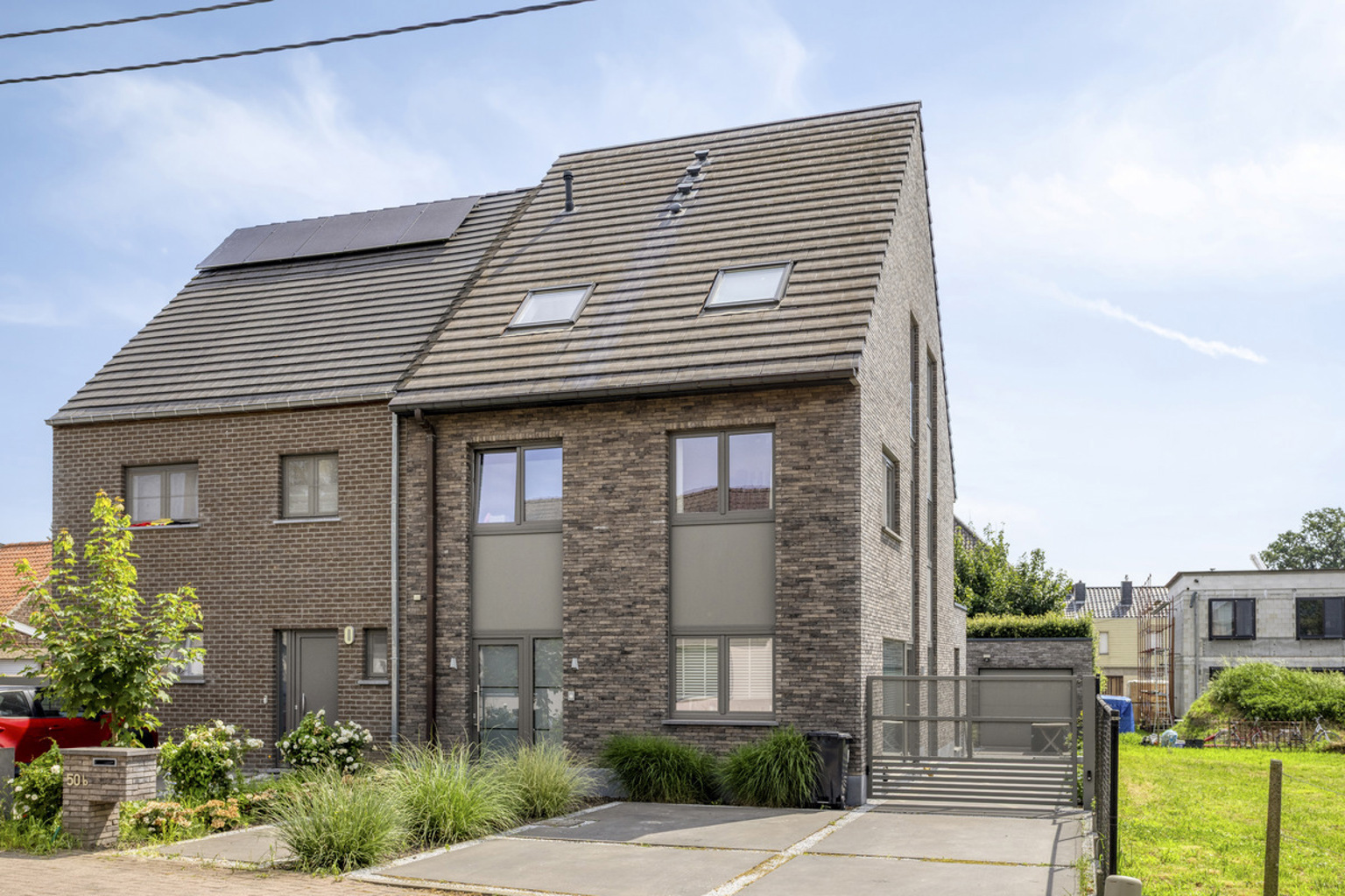 House for sale in Aalst with 5 bedrooms - photo 1