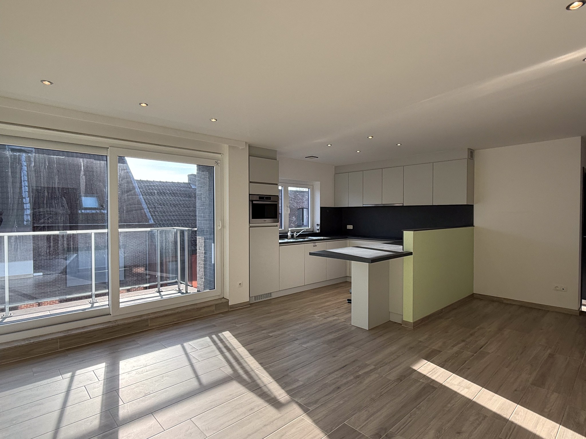 Appartement met één slaapkamer, terras en autostaanplaats in Sint-Niklaas - foto 3