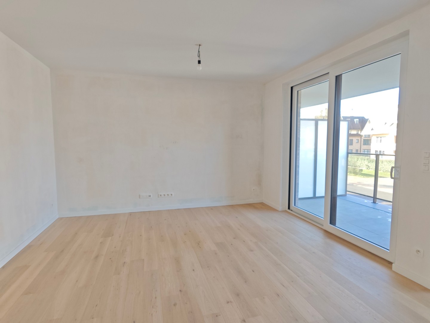 Centraal gelegen 2-slaapkamerappartement met zongericht terras in een moderne nieuwbouwresidentie - foto 5