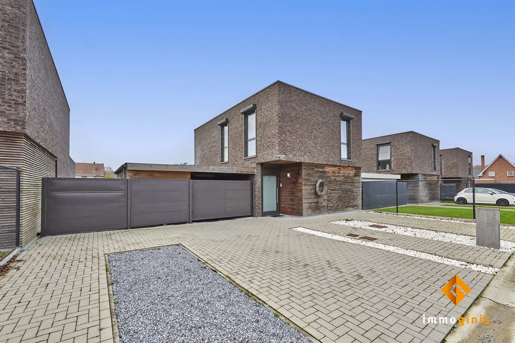 Moderne vrijstaande woning met 2 à 3 slaapkamers op een mooi perceel van 5a37ca. - foto 2