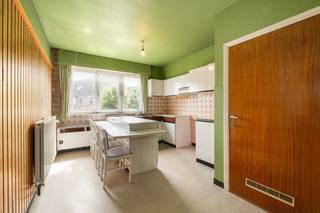 Te koop: gesloten woning in Vilvoorde, gelegen aan de stadsrand en op korte afstand van scholen, openbaar vervoer en het treinstation.Deze woning uit...