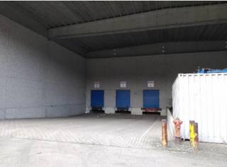 Bent u op zoek naar een ruim en goed uitgerust magazijn in Kapellen? Dit magazijn van 2.500 m² biedt tal van mogelijkheden en is voorzien van...