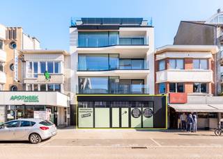 Casco commercial space in residence Beach Avenue – prime location in the Strandlaan of Sint-IdesbaldIn the elegant residence Beach Avenue, we offer a...