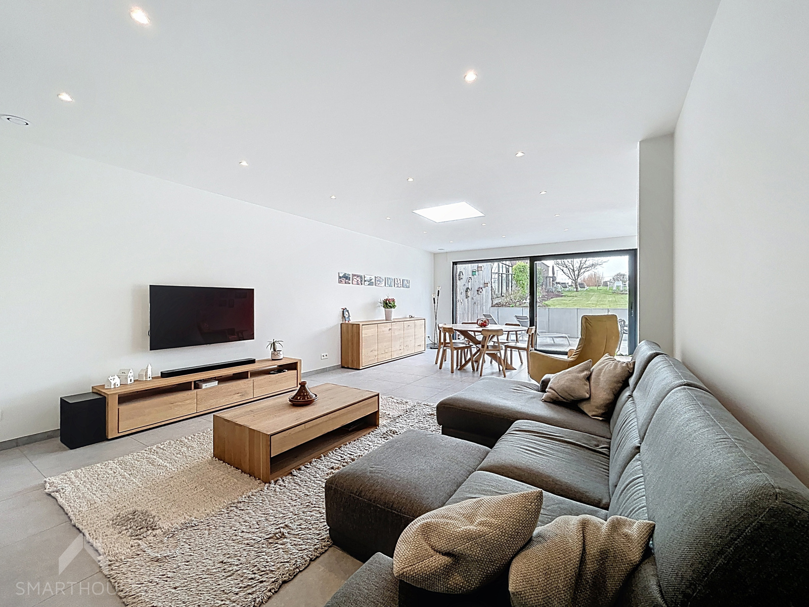 Volledig afgewerkte woning op 600m² met open zichten. - foto 4