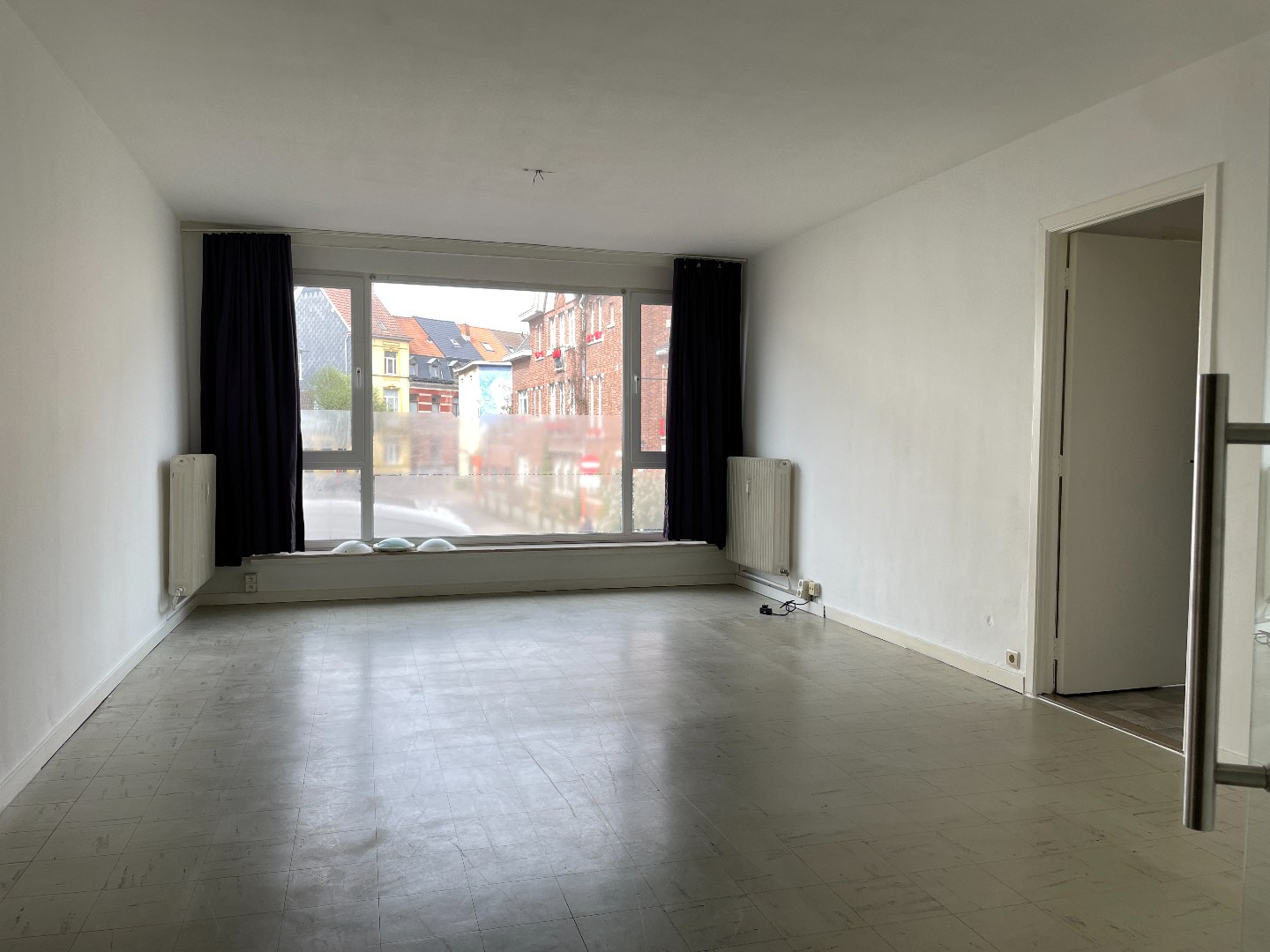 Ruim appartement met lift in Gent, 3 slaapkamers, standaard afwerking, EPC-waarde 191.00 - foto 3